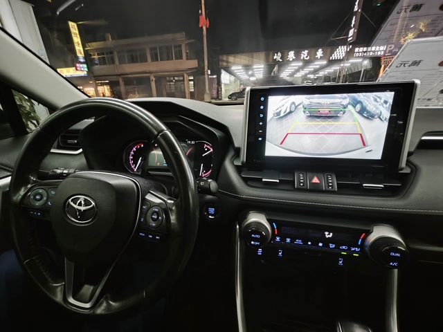 RAV4 2.0  第10張相片