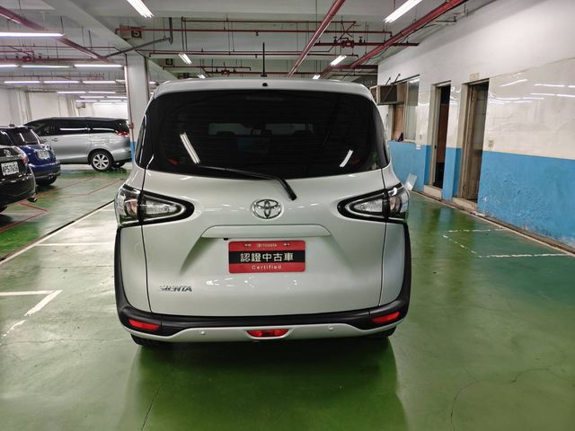 SIENTA 1.8 E  第5張相片