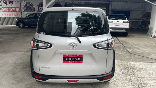 SIENTA 1.8E  第6張相片