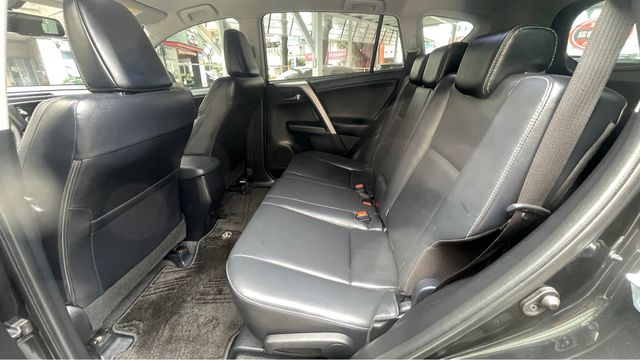 RAV4 2.0  第8張相片