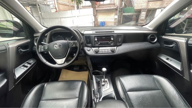 RAV4 2.0  第9張相片