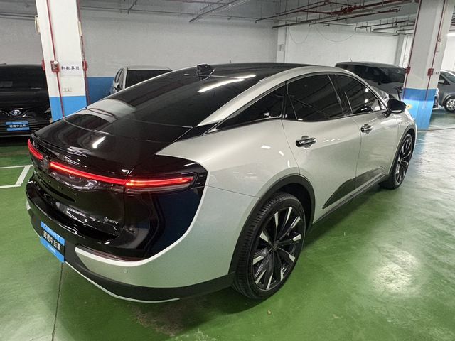 CROWN 2.4  第5張相片