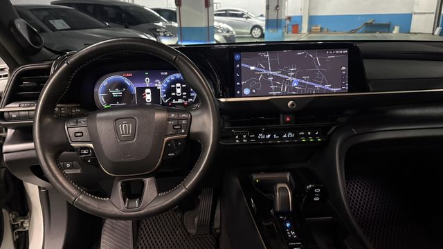 CROWN 2.4  第9張相片