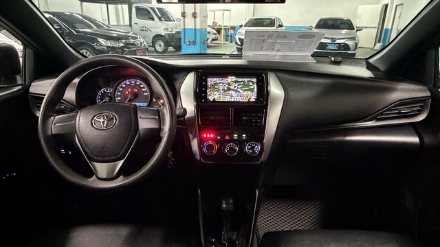 YARIS 1.5E  第7張相片