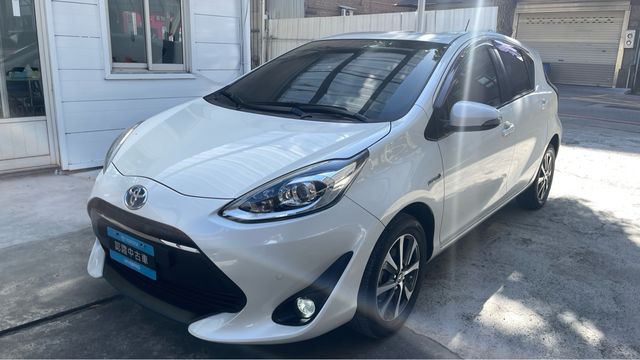 PRIUS C 1.5  第1張相片