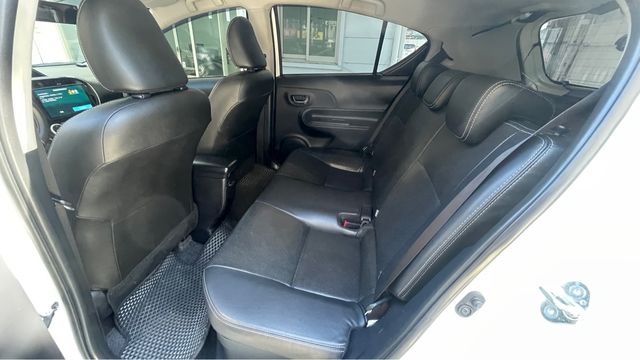 PRIUS C 1.5  第8張相片