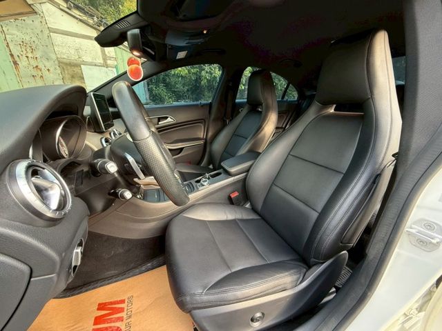 全新43包/數萬工單/一手車/超低里程  第14張相片