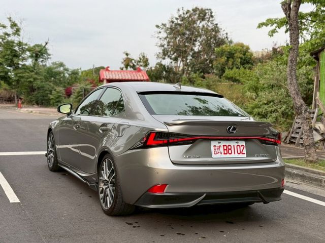 改新款貫穿尾燈/RC350原廠鍛框/F-SPORT  第2張相片