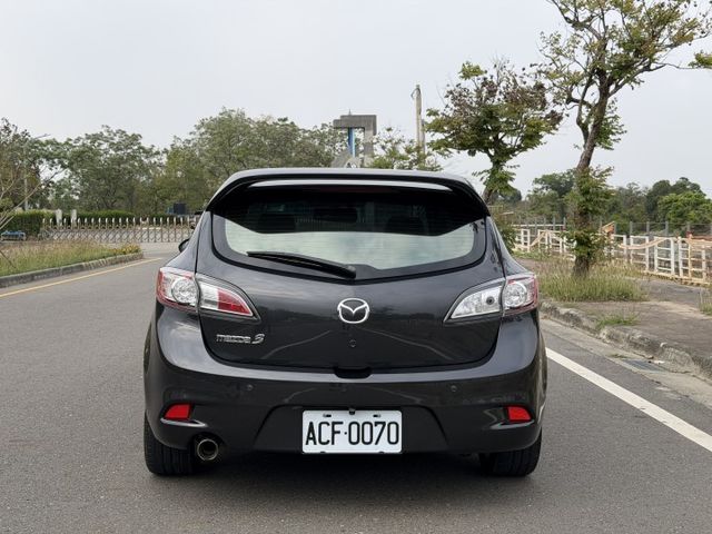 低里程 IKEY/摸門 升級重低音、喇叭、BC避震、18吋鋁圈  第6張相片