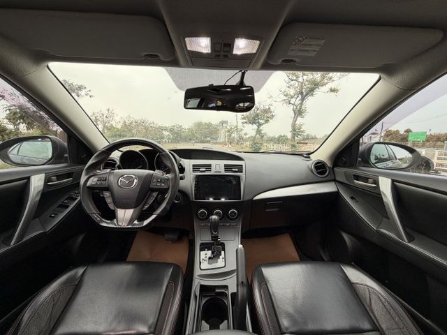 低里程 IKEY/摸門 升級重低音、喇叭、BC避震、18吋鋁圈  第11張相片