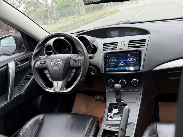 低里程 IKEY/摸門 升級重低音、喇叭、BC避震、18吋鋁圈  第14張相片