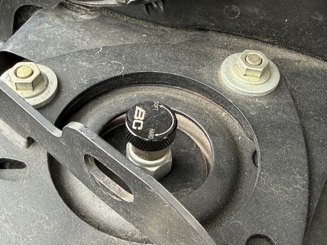 低里程 IKEY/摸門 升級重低音、喇叭、BC避震、18吋鋁圈  第19張相片