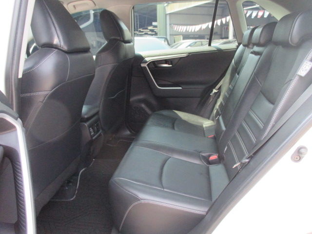 RAV4 2.0  第8張相片
