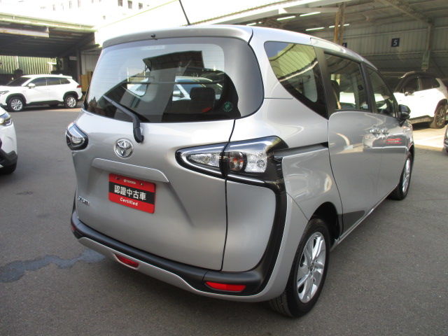 SIENTA 1.8  第5張相片