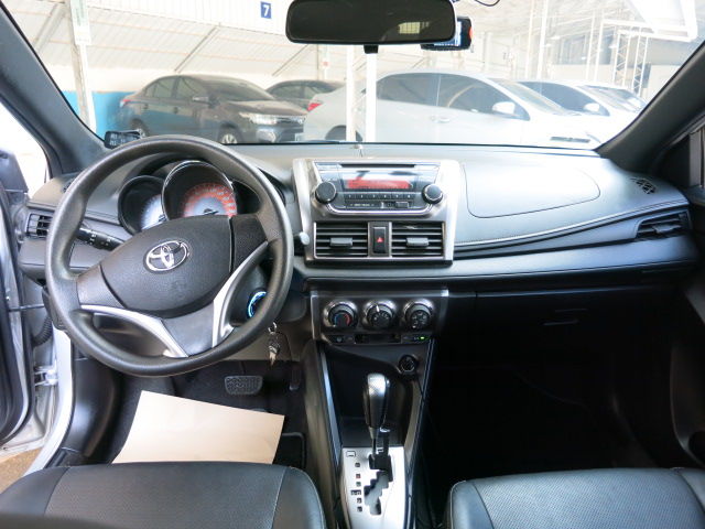 YARIS 1.5  第9張相片