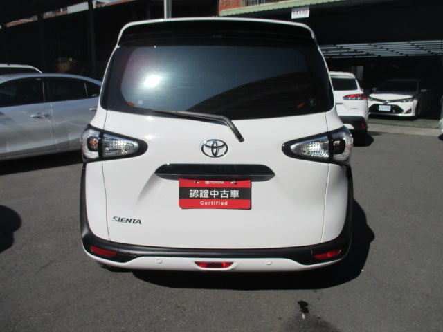 SIENTA 1.8  第6張相片