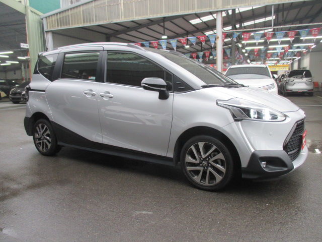 SIENTA 1.8  第4張相片
