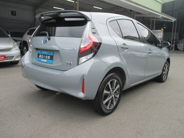 PRIUS C 1.5  第5張相片