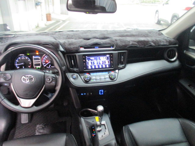 RAV4 2.0  第8張相片