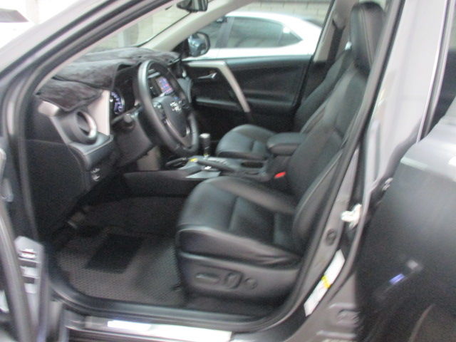 RAV4 2.0  第9張相片
