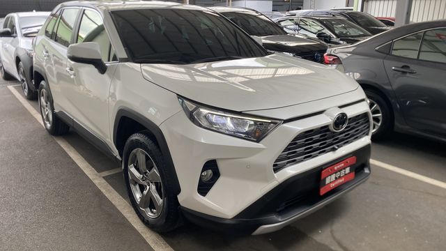 RAV4 2.0  第3張相片