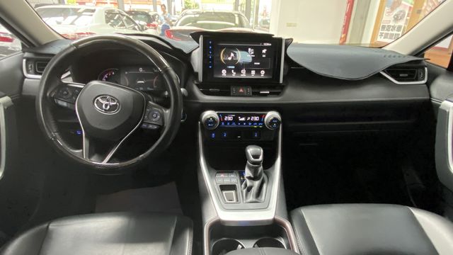 RAV4 2.0  第9張相片