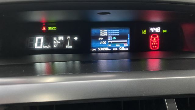 PRIUS α 1.8  第10張相片