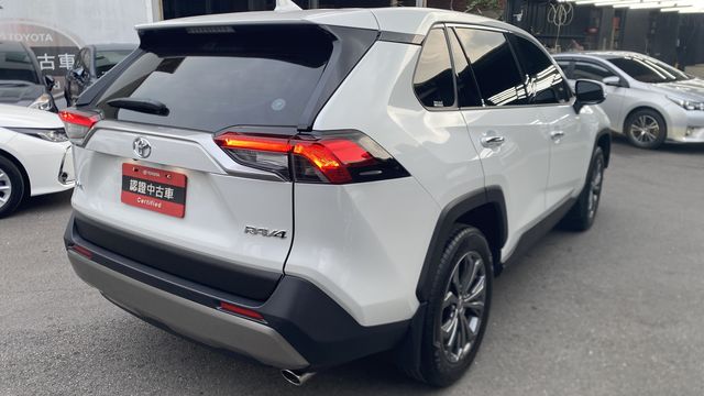 RAV4 2.0  第5張相片