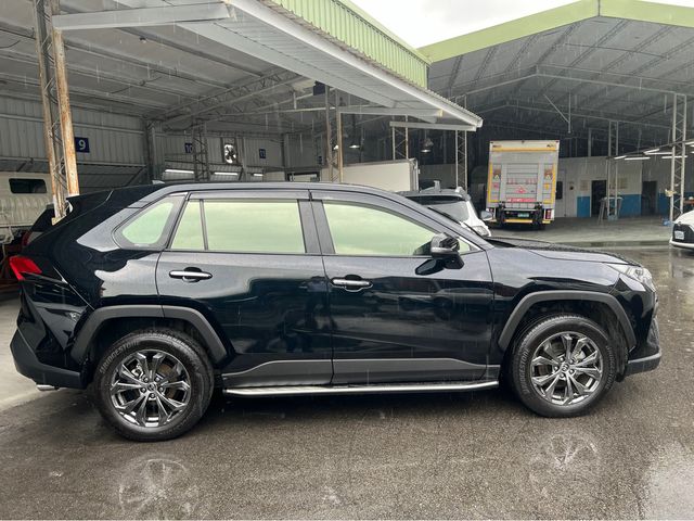 RAV4 2.0  第4張相片