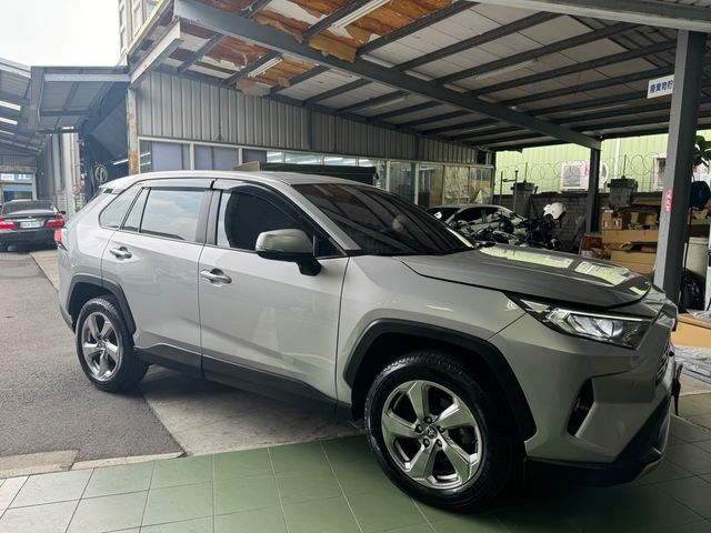 RAV4 2.0  第4張相片