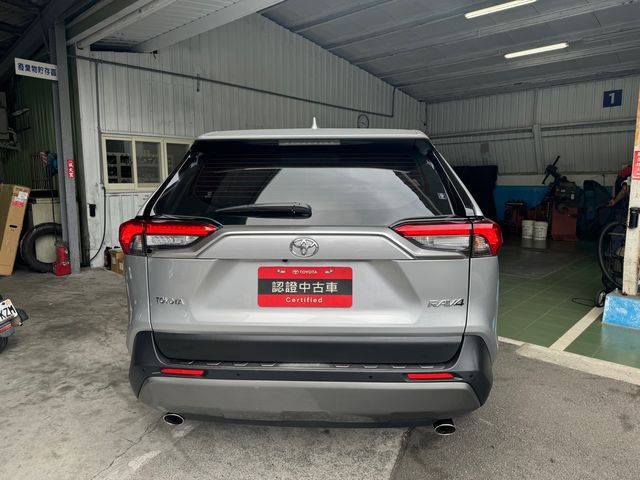 RAV4 2.0  第6張相片
