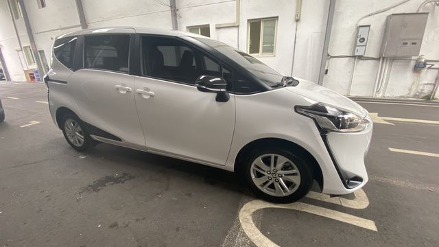 SIENTA 1.8  第4張相片