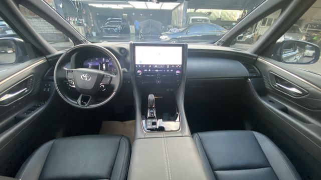 ALPHARD 2.5HV 4WD  第9張相片