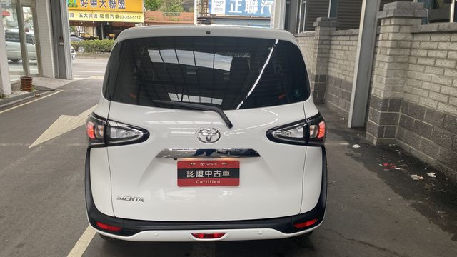 SIENTA 1.8  第6張相片