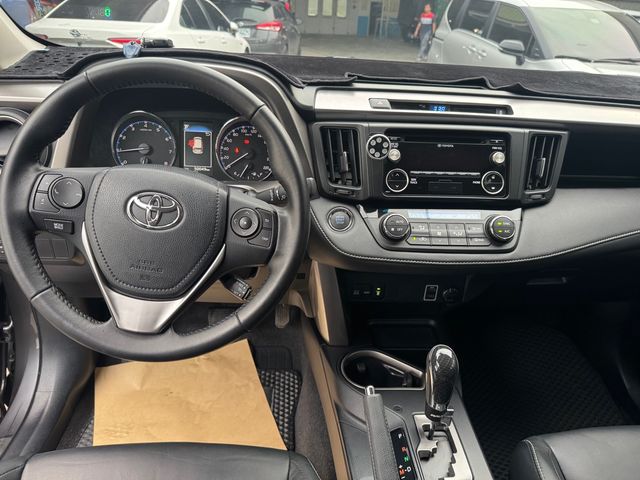 RAV4 2.0  第10張相片