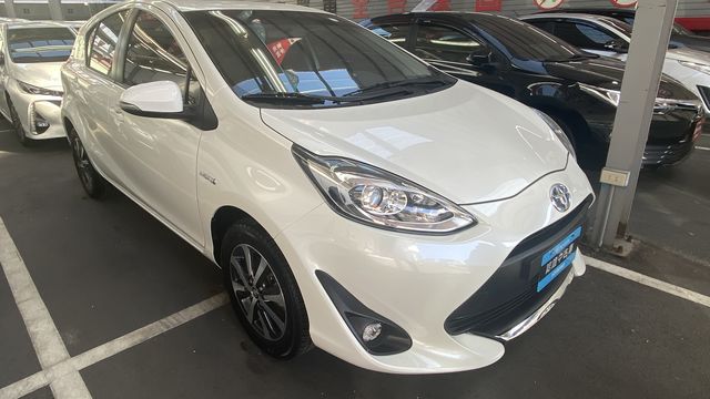 PRIUS C 1.5  第3張相片