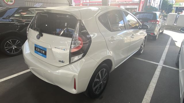 PRIUS C 1.5  第5張相片