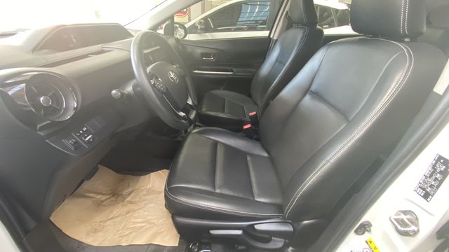 PRIUS C 1.5  第7張相片