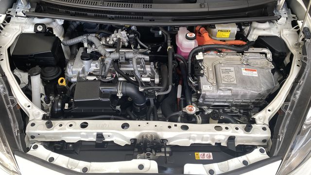 PRIUS C 1.5  第10張相片