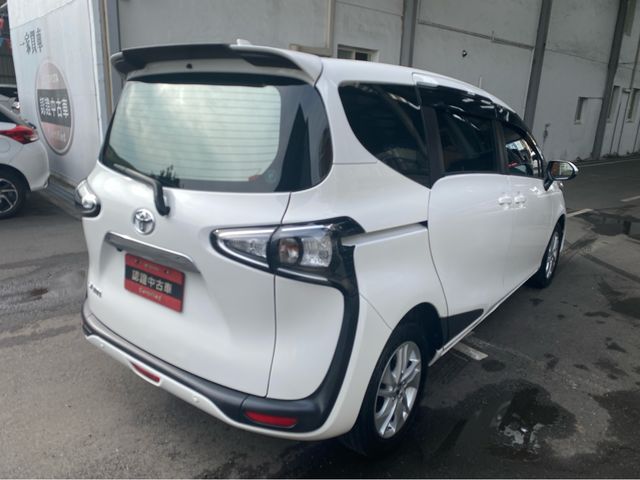 SIENTA 1.8  第5張相片