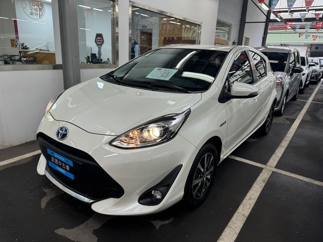 PRIUS C 1.5  第1張相片