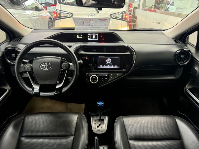 PRIUS C 1.5  第9張相片
