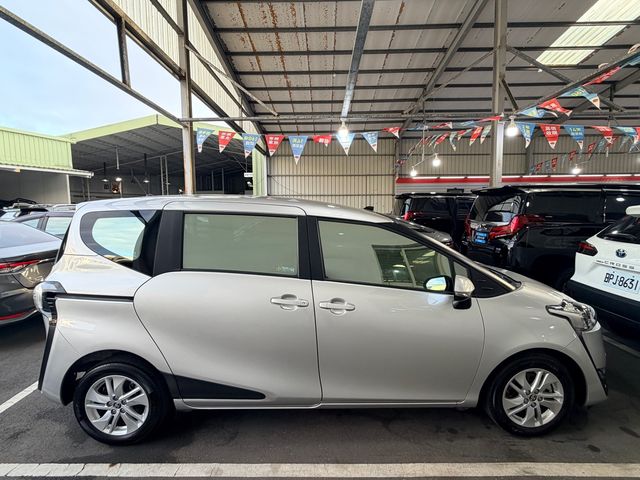 SIENTA 1.8  第4張相片