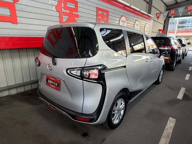 SIENTA 1.8  第5張相片