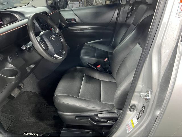 SIENTA 1.8  第7張相片