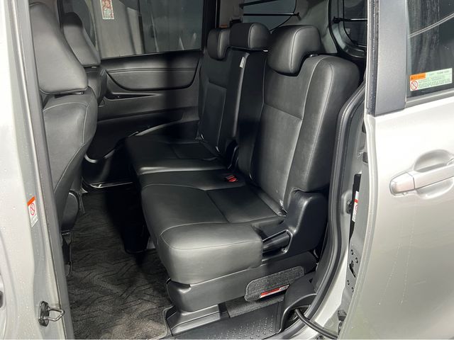 SIENTA 1.8  第8張相片