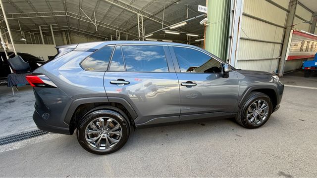 RAV4 2.0  第4張相片