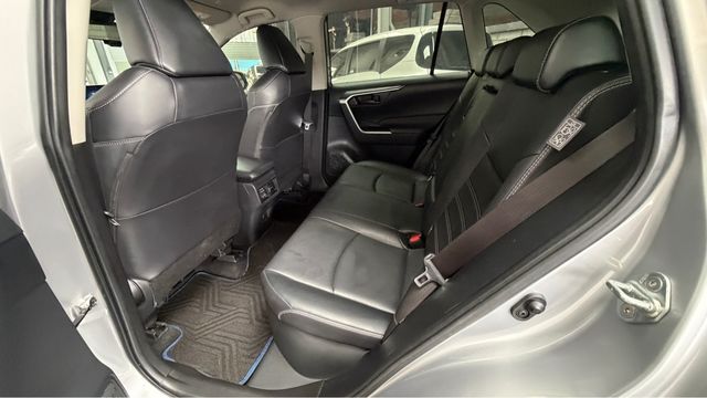 RAV4 2.5 HV  第8張相片