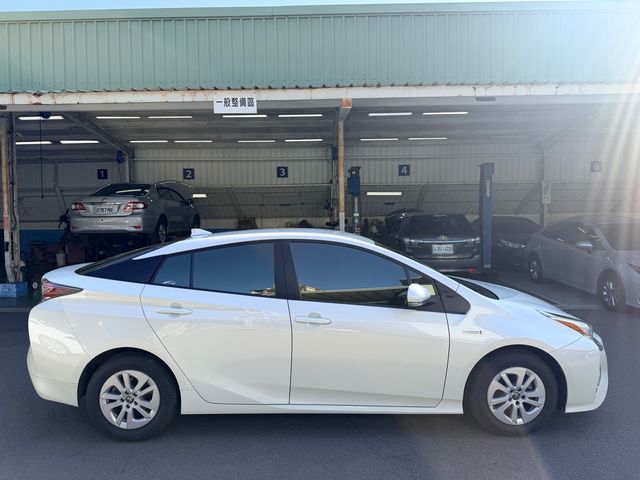PRIUS 1.8  第4張相片