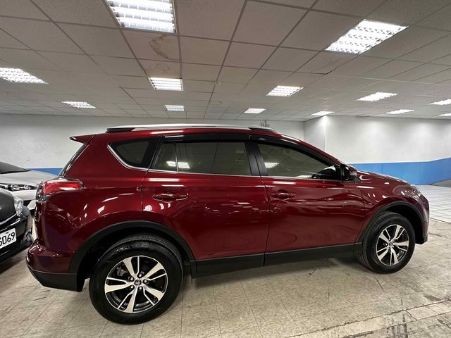RAV4 2.0  第4張相片
